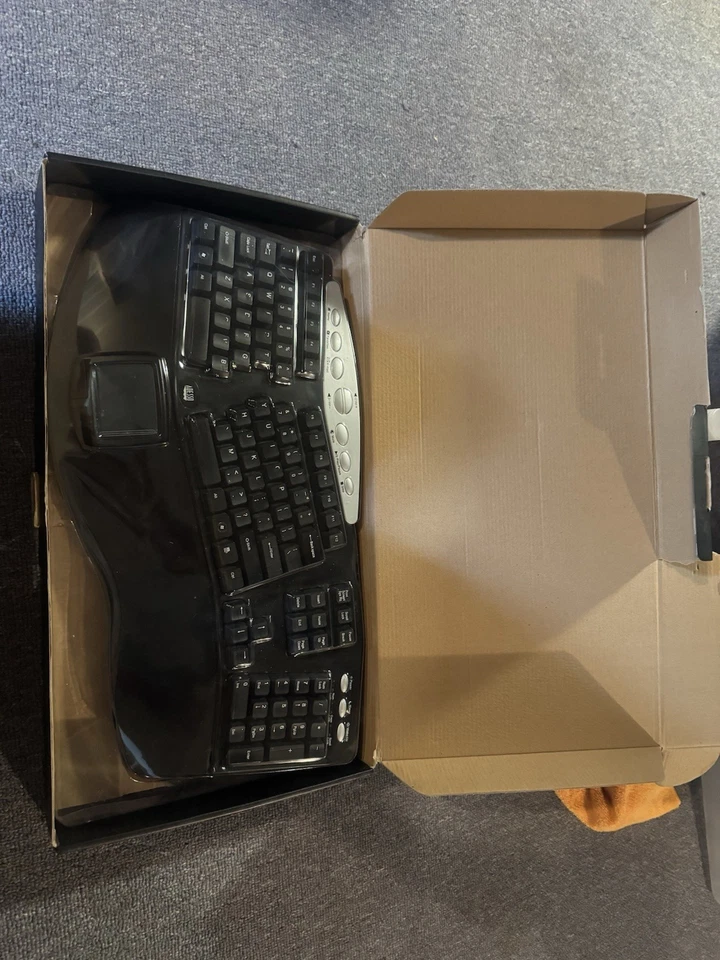 Adesso True Form Pro And True Form Media 450 - Image 2 of 4