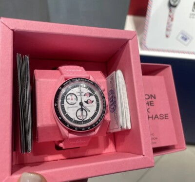 Swatch x OMEGA BIOCERAMIC MoonSwatch Mission to The Pink Swatch x OMEGA BIOCERAMIC MoonSwatch Mission to The Pink