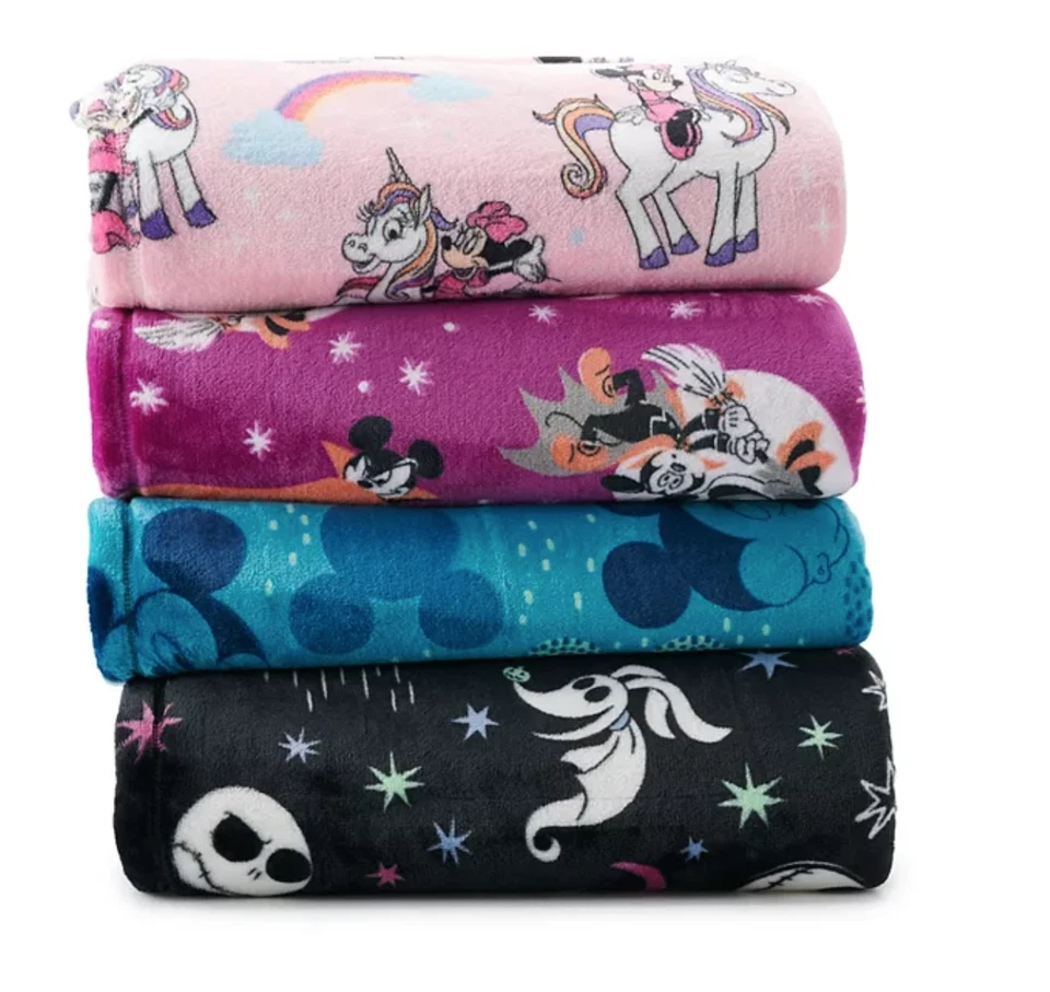 Disney's Star Wars Baby Yoga The Big One Oversized Supersoft Plush | 5x6 ft  - Image 2 of 2