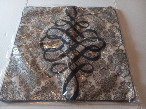 New NIP 2pc Set Pillow Sham Covers 18"x 18" Brown/Cream Abstract Design India - Picture 5 of 16