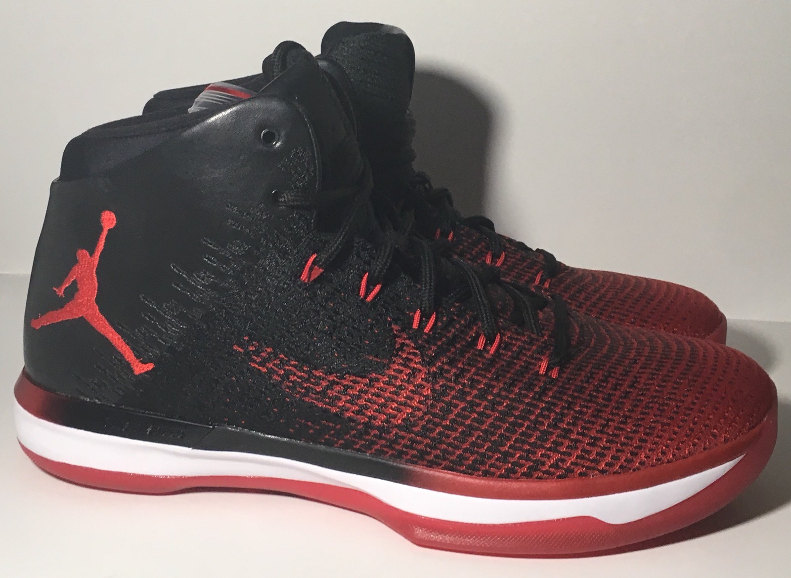 SZ.11.5 Nike Air Jordan XXXI 845037-001 Black/UniversityRed SZ.11.5 Nike Air Jordan XXXI 845037-001 Black/UniversityRed