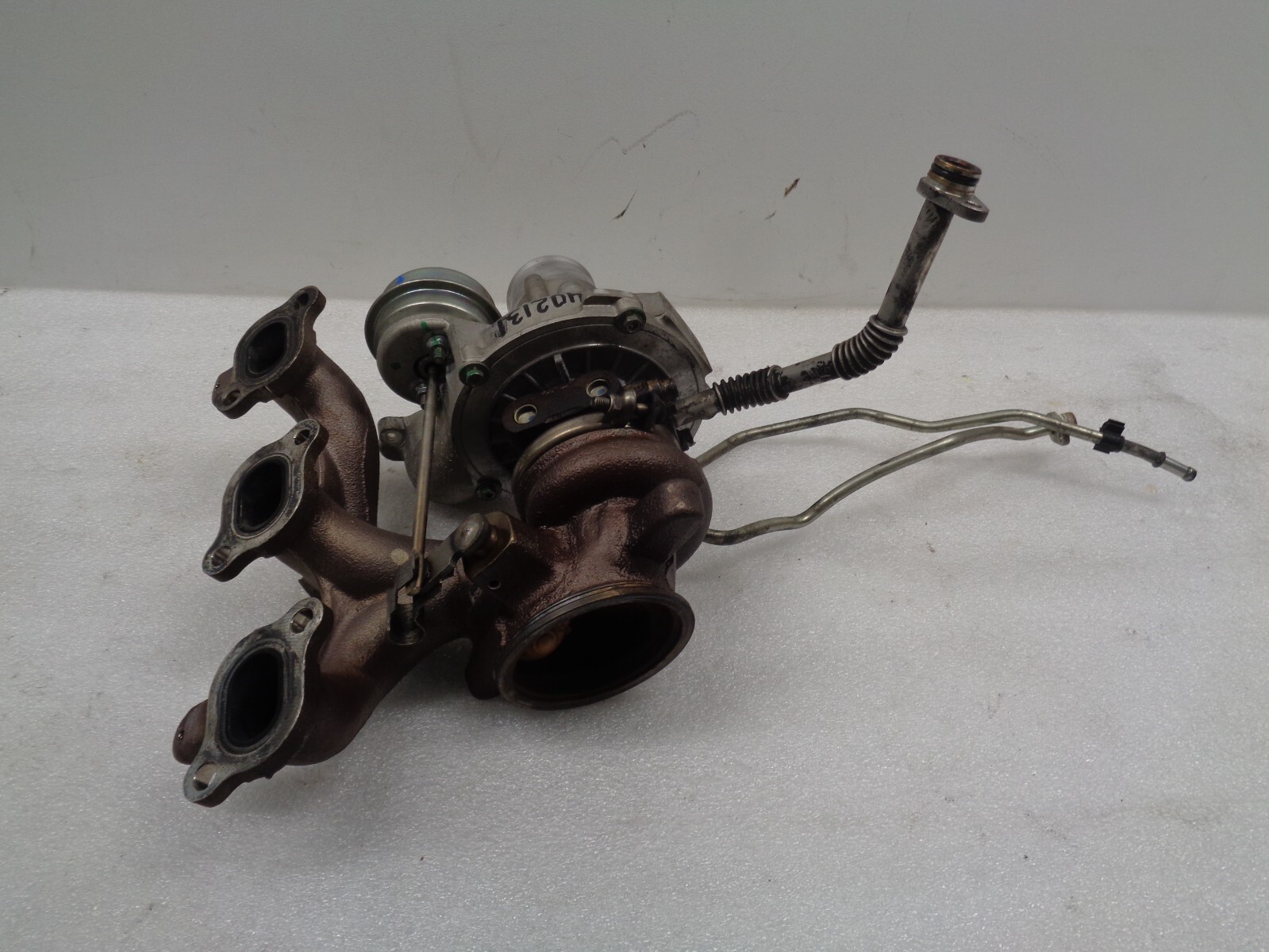 2014-2017 Maserati Ghibli 3.0L Left Driver Turbocharger Manifold OEM AK2402131