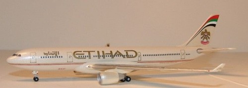 1:400 Herpa Etihad Airways Airbus A330-223 A6-AUH Ultra Rare Limited Edition. - Picture 2 of 8