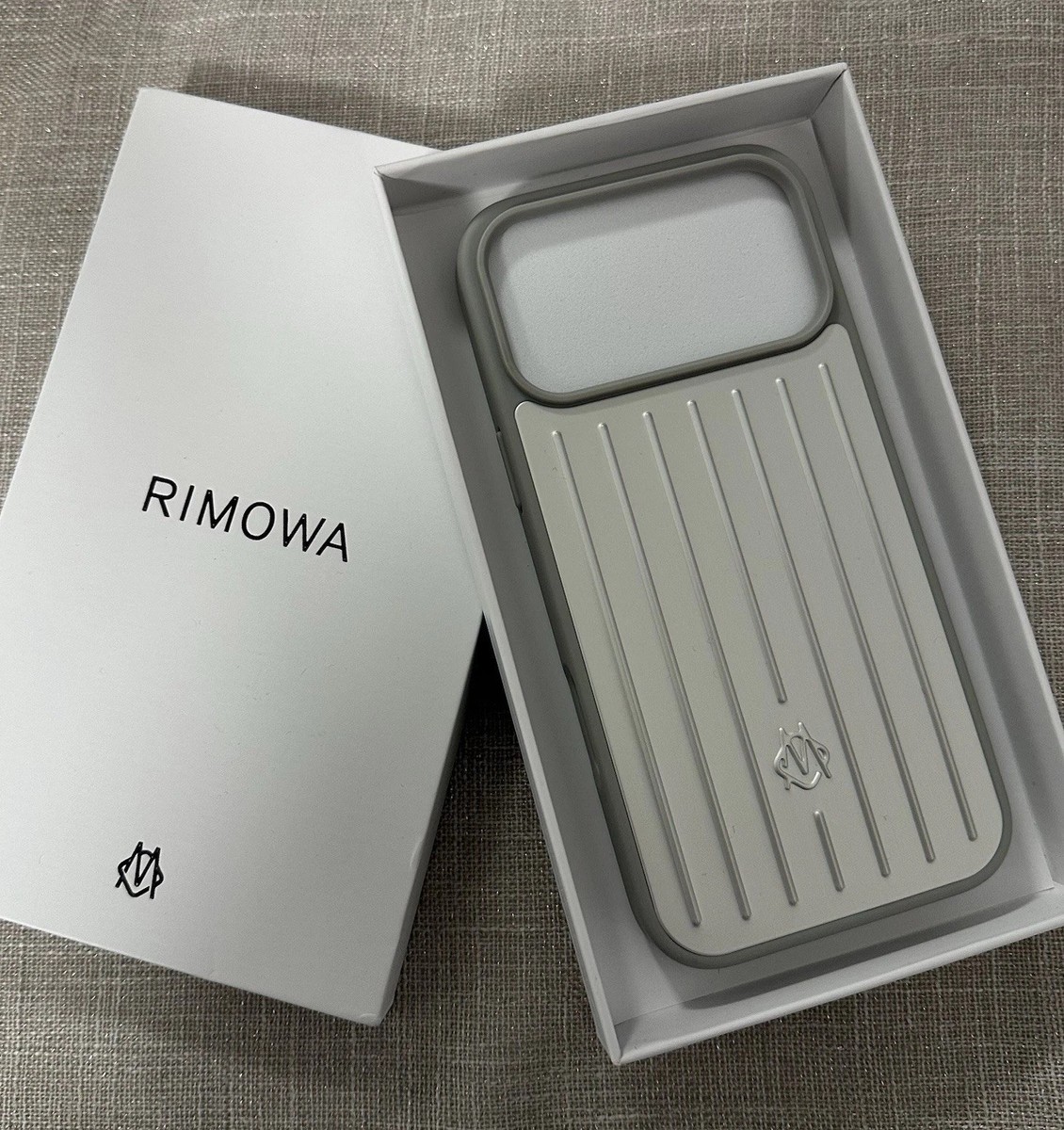 RIMOWA iPhone 17 PRO MAX Case (Silver) - BRAND NEW 🆕 | eBay