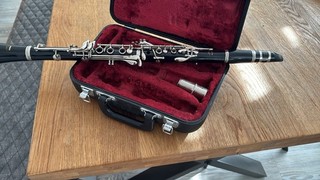 Yamaha Bb Clarinet Body Black Closed Hole Key Type with Hard Case