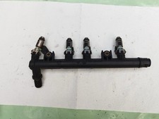 Fiat Punto 188 1,1  Baujahr: 2008  Einspritzleiste Einspritzdüsen 3219018301