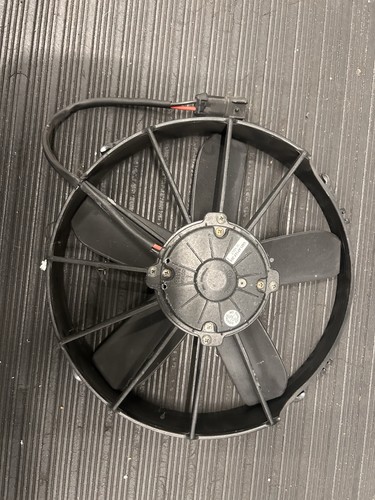 Lamborghini Diablo Cooling Radiator Fan - Picture 2 of 2