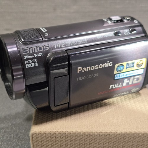Panasonic HDC-SD600 Full HD Camcorder 3MOS Sensor, Black, - Picture 4 of 12