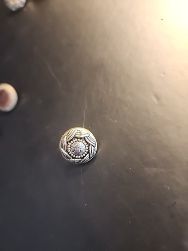 14 Vintage Intricate Shank Button. Miscellaneous Sizes,colors, Shapes. - Picture 9 of 18