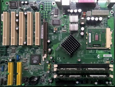 Bundle: MSI K7N2 Delta-IL - 2500+ - 3200+ - 1GB RAM - Ati 9600