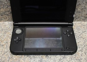 Nintendo 3DS XL w/ Charger
