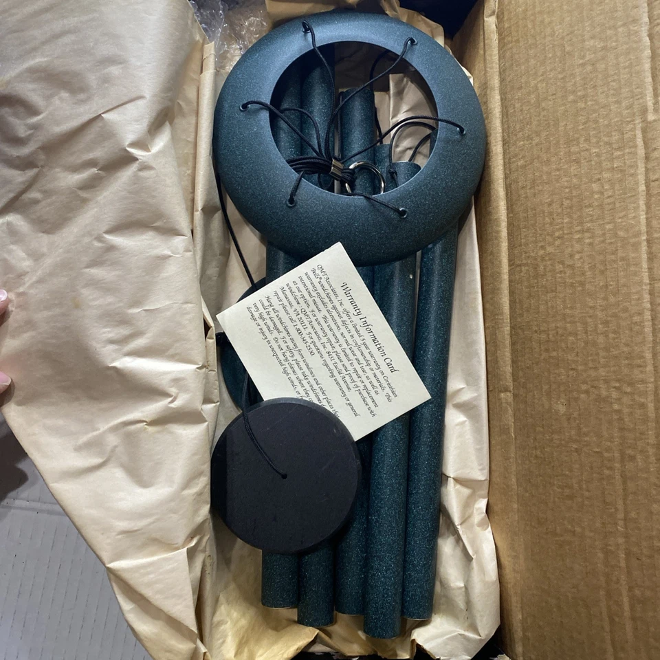 Corinthian Bells de Wind River pátina verde nuevo en caja sonidos bonitos Foto 3 de 4