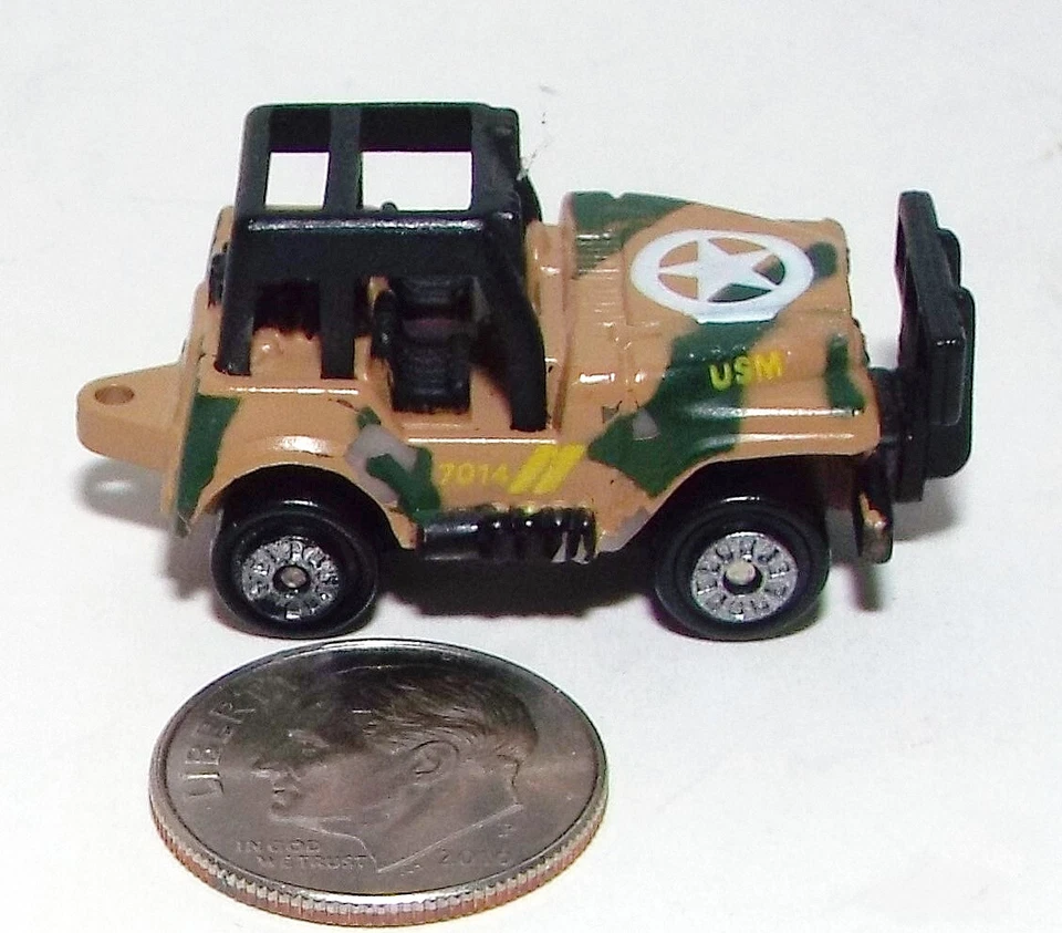 Small Micro Machine US Army Jeep with Roll Bars in Desert Camo w/Black Roll Bars - Image 3 of 4
