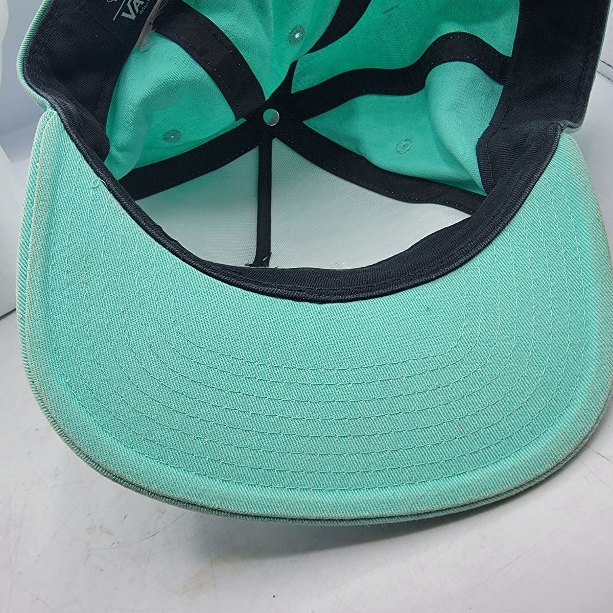 Vans x Disney Teal Blue Hat Snapback Mickey Mouse 90th  display picture 3