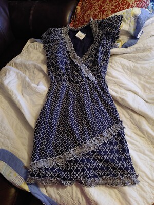 Express Women's Blue/white Short Sleeve Dress Size Xs Lined preowned | eBay Express Women's Blue/white Short Sleeve Dress Size Xs Lined preowned | eBay