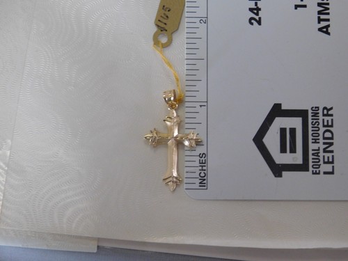 Stunning New Women's 14KT Yellow Gold Detailed Cross, 1.1g - Picture 4 of 4