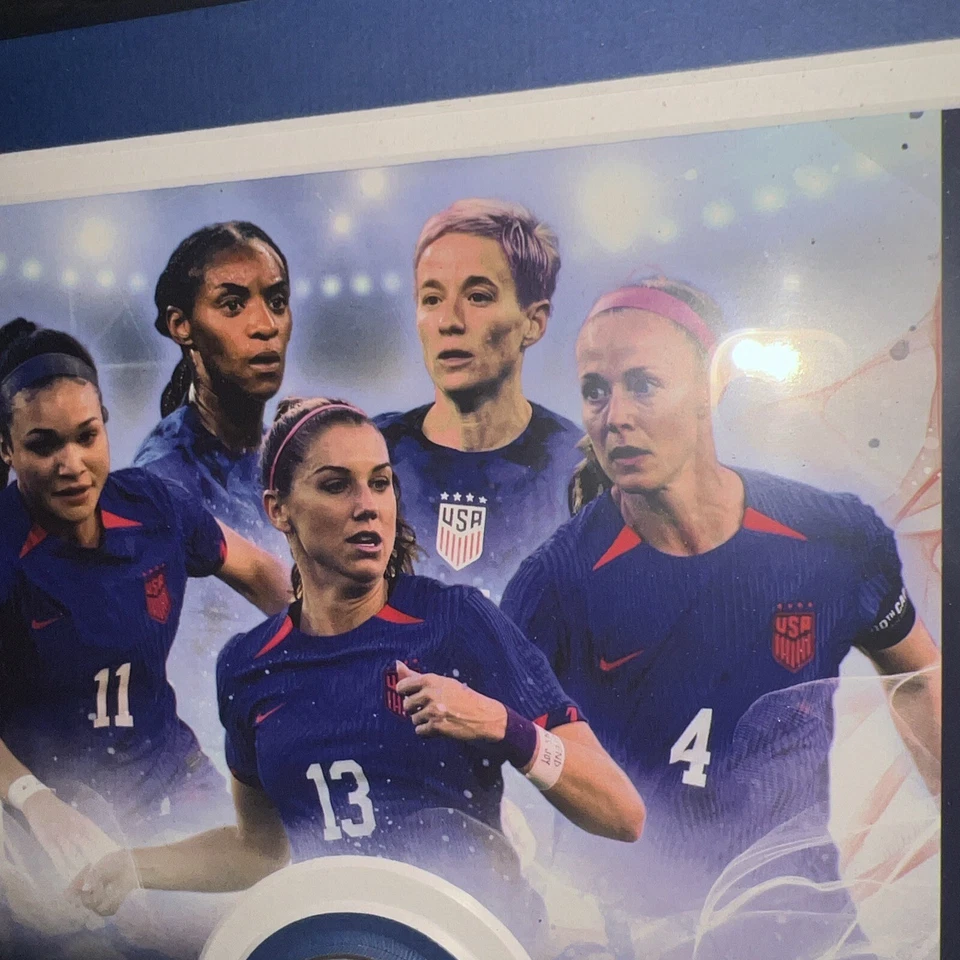Nuevo en caja Nuevo con etiquetas Foto de fútbol femenino de Estados Unidos Fotografía Como Nueva Edición Limitada 1/5000 Foto 4 de 4