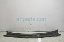 2000-2003 Nissan Maxima Front Cowl Molding Windshield Cover 66810-2y915 2000-2003 Nissan Maxima Front Cowl Molding Windshield Cover 66810-2y915