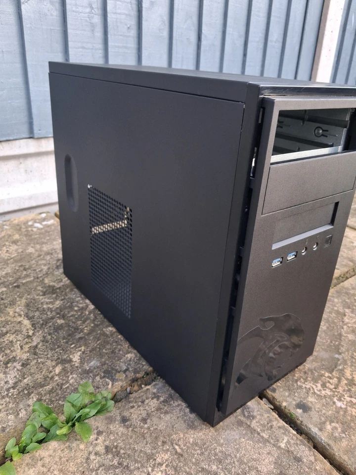 ANTEC mini ATX Computer Case refurbished - Image 3 of 4