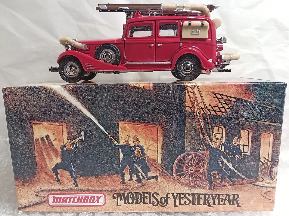 Cadillac Fire Wagon Matchbox Fire Engine Series YFE03 1933 SIN USAR, EN CAJA. Foto 2 de 4