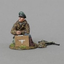 SS174 - Waffen Artillery Crew Officer - WWII - Thomas Gunn