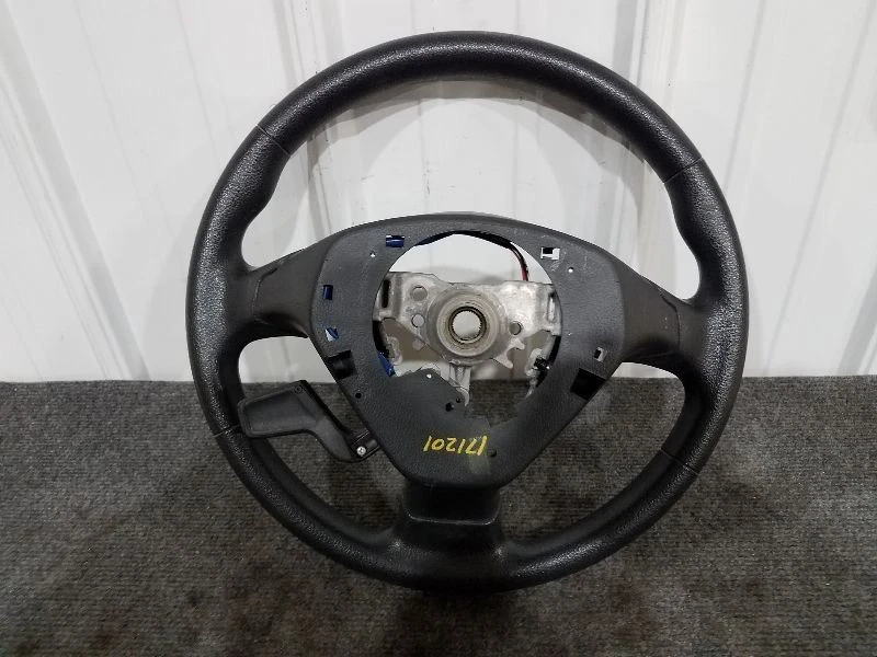 2003-08 Subaru Forester Steering Wheel W/ Cruise Switch - Image 2 of 4