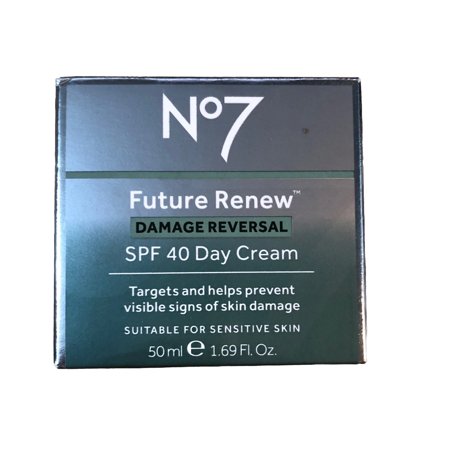 No7 Future Renew Damage Reversal SPF40 Day Cream. 50ml
Opens in a new window or tab