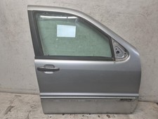 Porte avant et accessoires Mercedes CLASSE M
