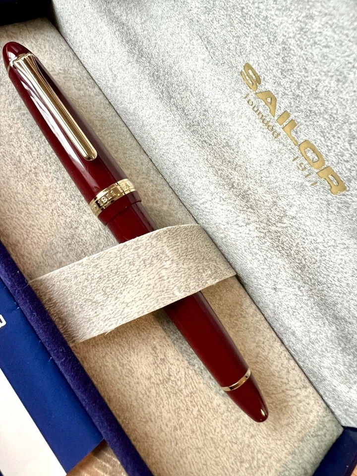 "nused"  SAILOR Fountain Pen FOUNDED 1911 Nib-HF 14K "Bordeaux color" - Image 2 of 4