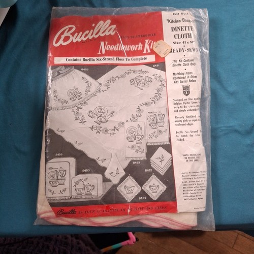 Sealed 1940s 50s Bucilla Needlework Kit 41x52 Table Cloth - Picture 3 of 9