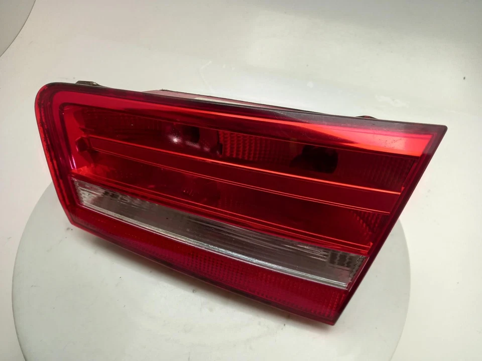 Luz trasera AUDI A6 O/S 2011-2014 5 puertas Estate derecha   Foto 3 de 4