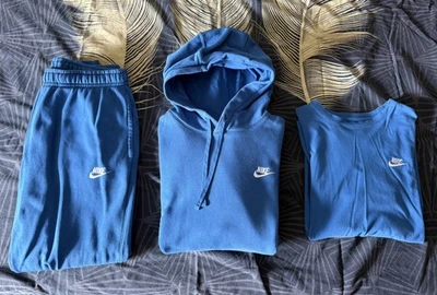 TShirt, Pull à capuche et pantalon Bleu Nike - Photo 1/4