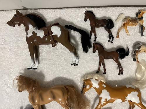 Lot Of Mixed Horses - Sold As Seen On Pictures - Picture 4 of 5