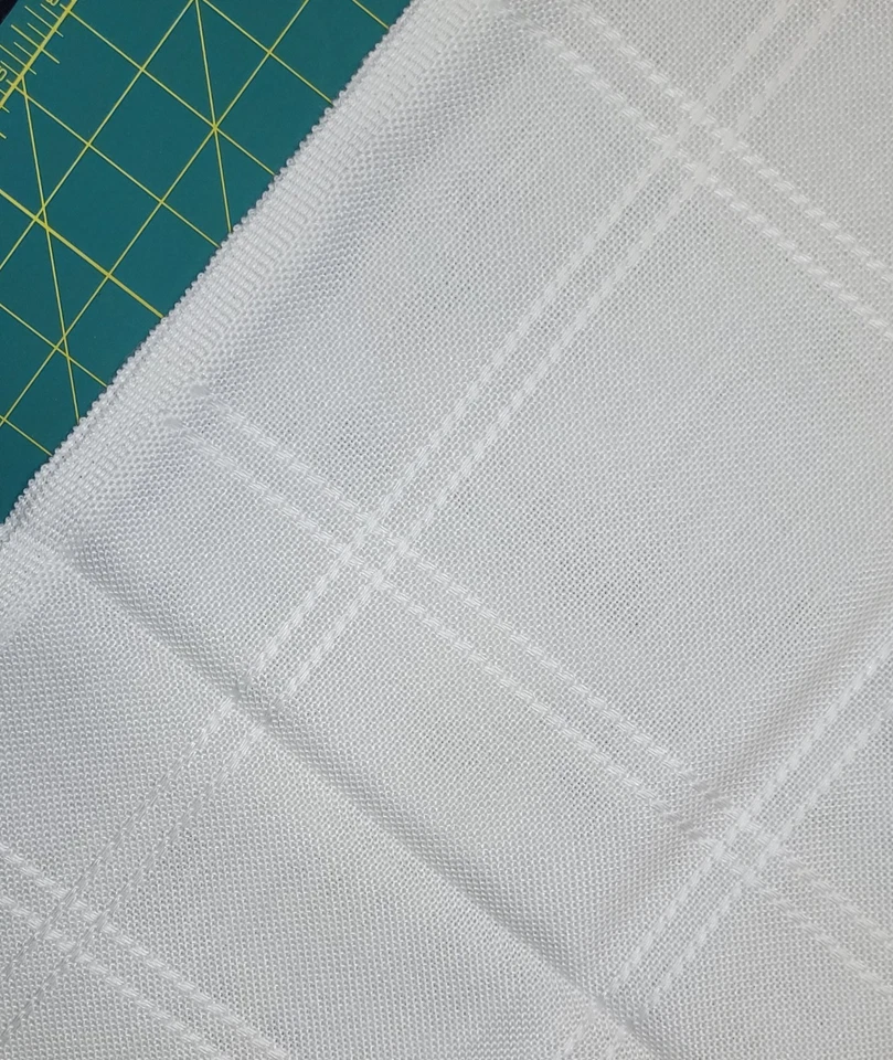 Anne Cloth, Cream/ivory, 18 Count, 48" X 28" For Cross Stitch. - Image 2 of 3