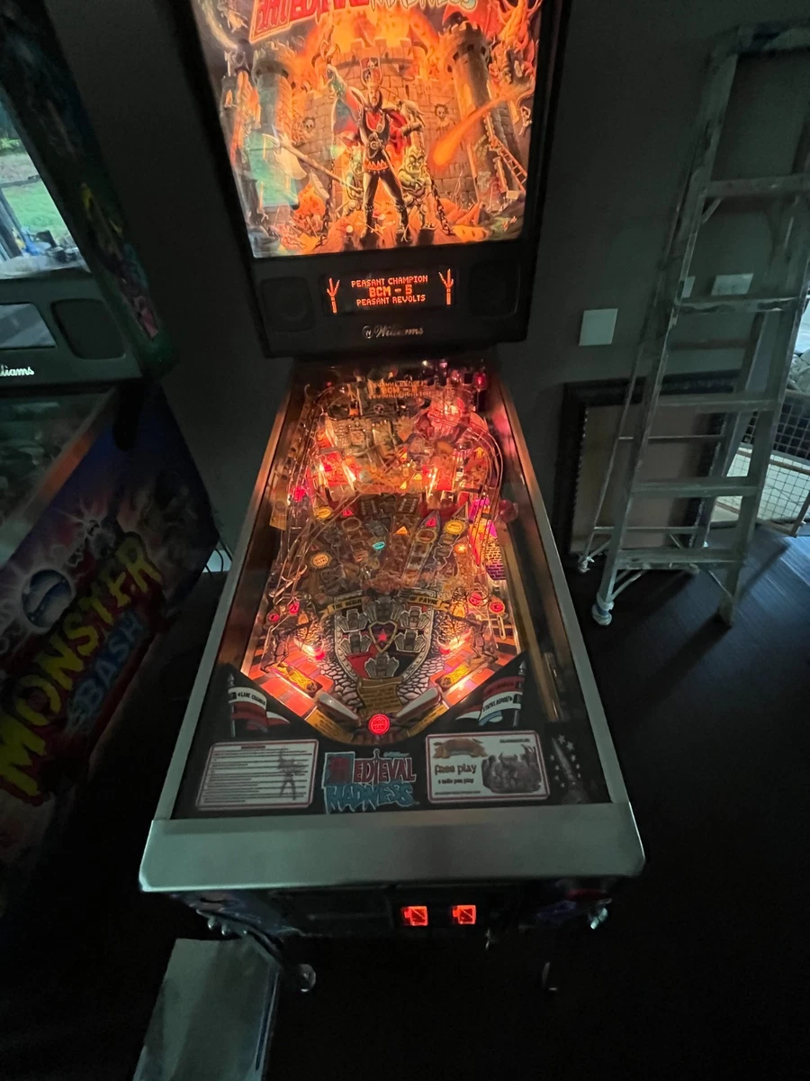 Flipper MEDIEVAL MADNESS D'OCCASION Williams, PINBALL MM SECOND HAND