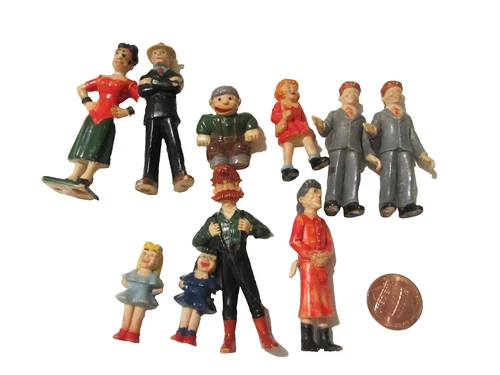 Marx Comic characters, 10 figures: 1950s  Germay: Dick Tracy, Gertie, Maggie...