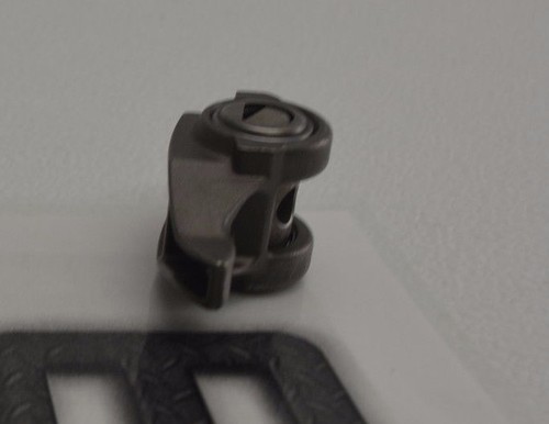 Chevrolet GMC Pontiac Hummer Cadillac Engine Rocker Arm new OEM 12681275 - Picture 2 of 2