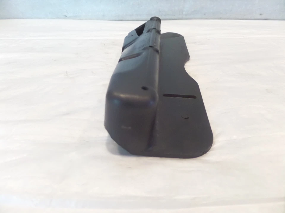 Harley Davidson Sportster 883 Sport & 883R & 1200 Belt Guard Debris Deflector - Imagem 4 de 4