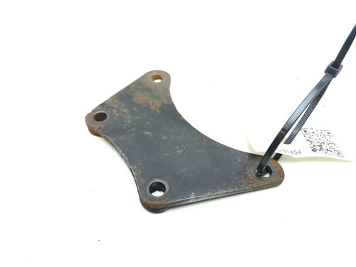 Jaguar XJS 1985 AC compressor mount bracket 5.3 V12 Engine PUM59454 - Picture 3 of 8