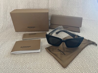 Burberry Daisy B4344 3001/87 Sunglasses Women display picture 1