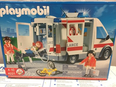 playmobil ambulance 4221