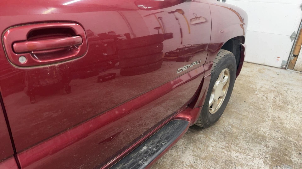 (LOCAL PICKUP ONLY) 00 01 02 03 04 05 06 GMC YUKON Front Door Right Foto 4 de 4