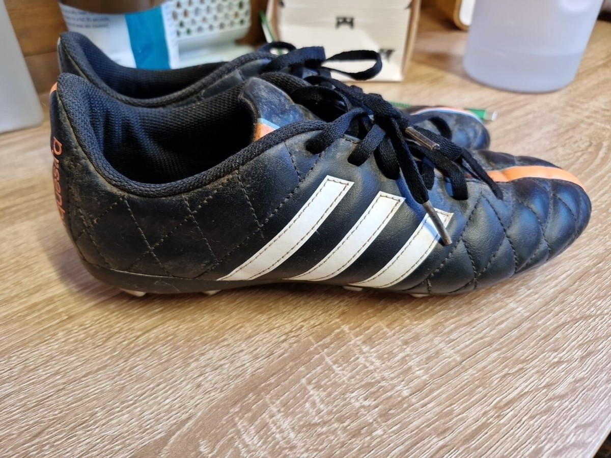 adidas 11questra football boots