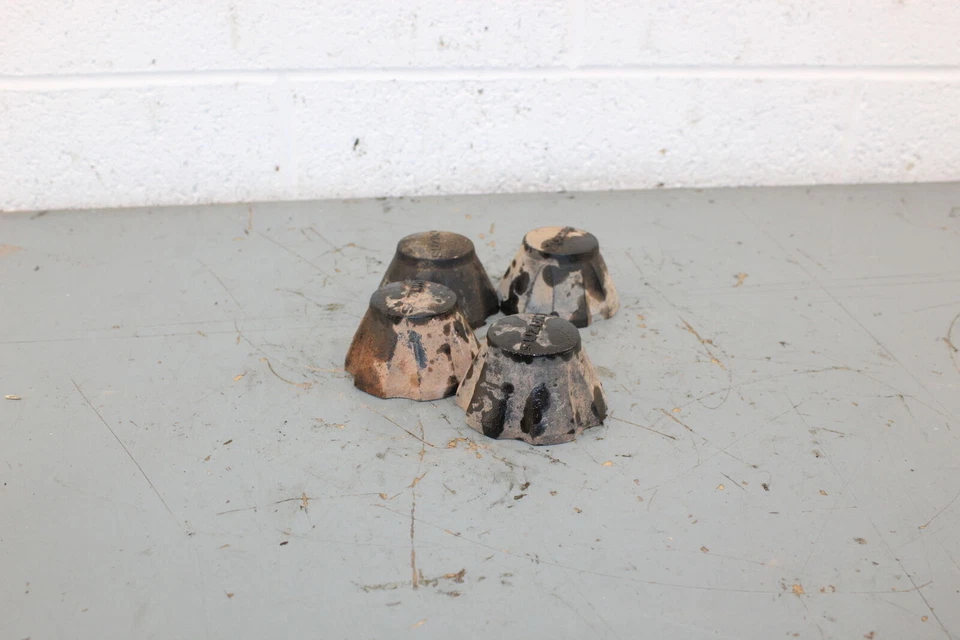 Suzuki Quadrunner 250 LTF250 1990 2X4 JUEGO DE TAPACUBOS A392 Foto 3 de 4