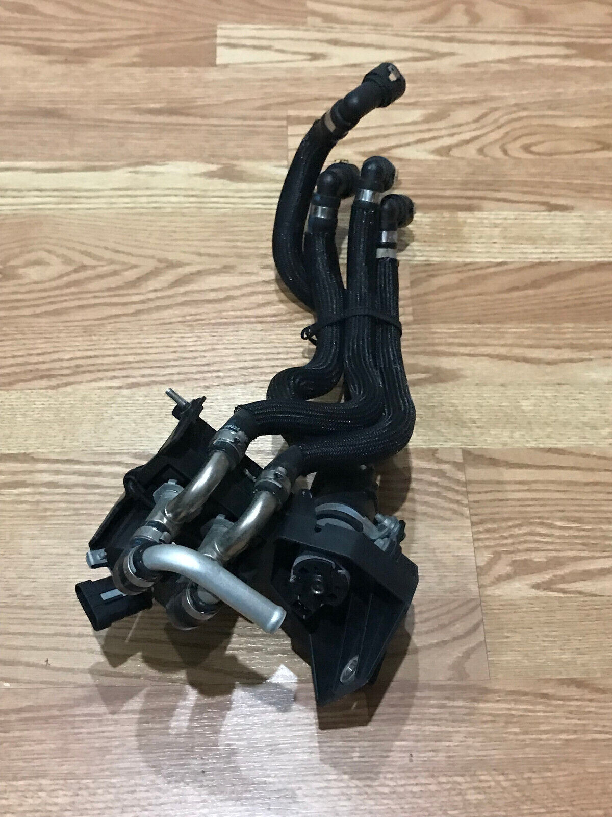 ✝️FERRARI CALIFORNIA HEATER TGK PROPORTIONAL VALVES PIPE LINE ASSEMBLY 254335