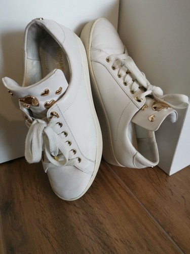 MICHAEL KORS scarpe donna Sneaker in pelle bianco BORCHIE e Cuori ORO - Foto 8 di 10
