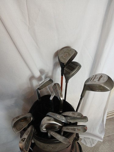 Komplettes Golfschläger-Set für Rechtshänder inkl. Tasche Bälle Schläger sehr guter Zustand Jhon Buchstaben usw. - Bild 2 von 12