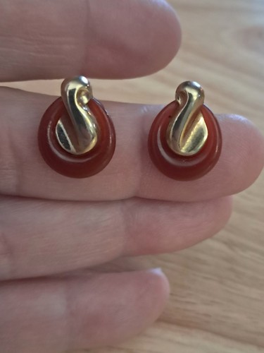 Avon 1981 "Color Change Convertible" Ohrstecker in simuliertem Karneol &