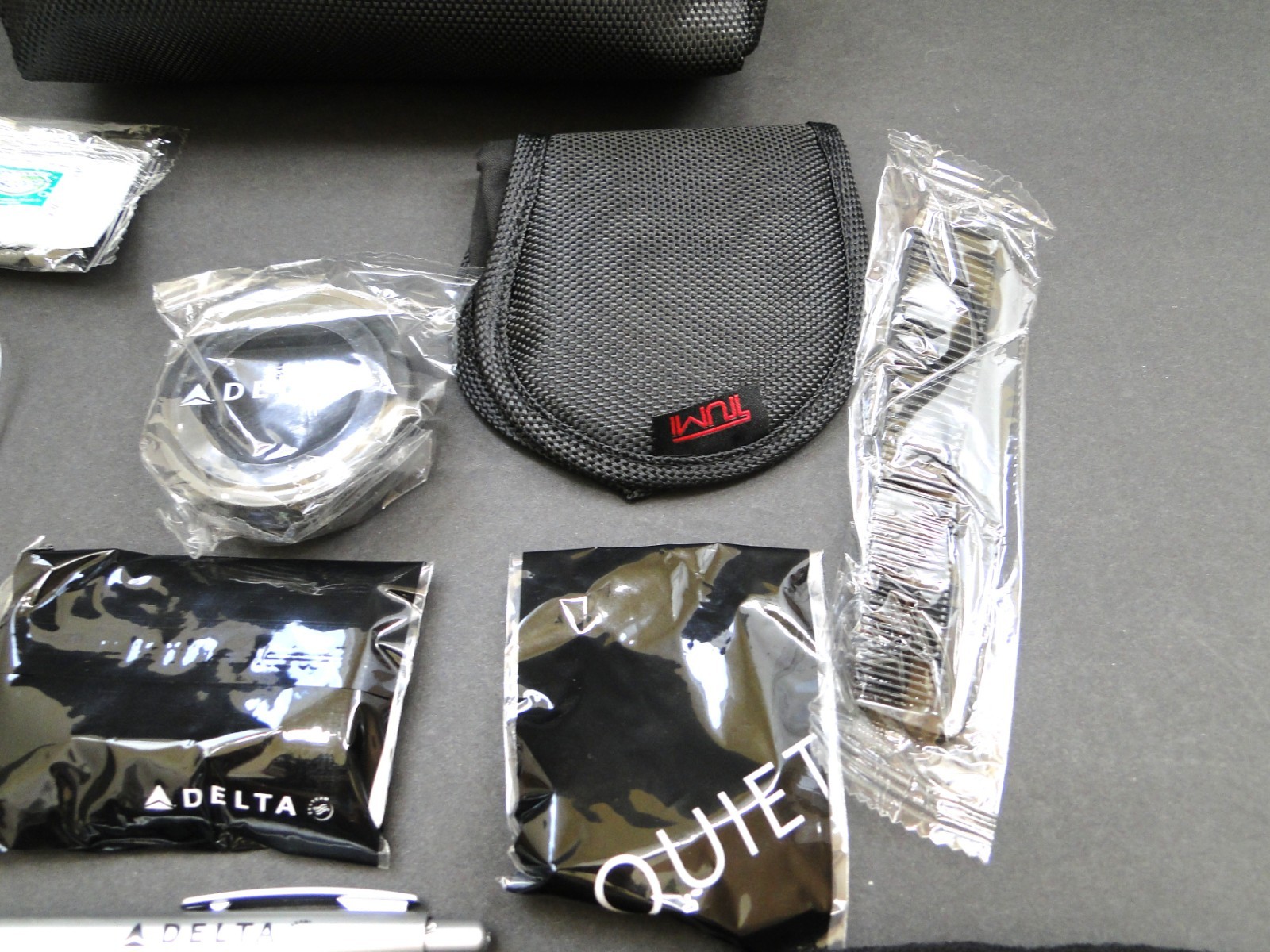 TUMI For Delta Air Lines Black Fabric Toiletry Amenity Travel Kit Bag