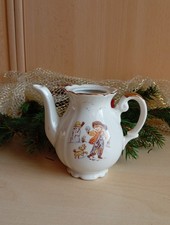 Kännchen altes Puppen Geschirr weiß Porzellan Spielzeug Puppenhaus bemalt Kanne